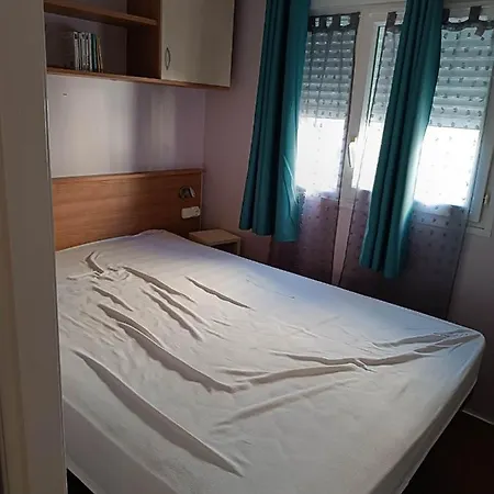 Prázdninový areál Mobil 2 Chambres 4 Personnes *